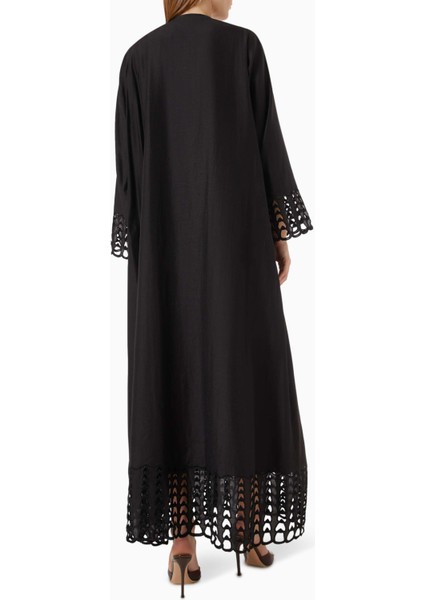 Konforlu Ipek Abaya Zarif Nakış Detaylarıyla Şıklığınızı Tamamlayın modelleri