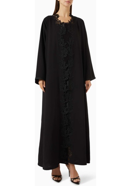 Romantik Detaylarla Şık Marrakesh Dantel Abaya Modası