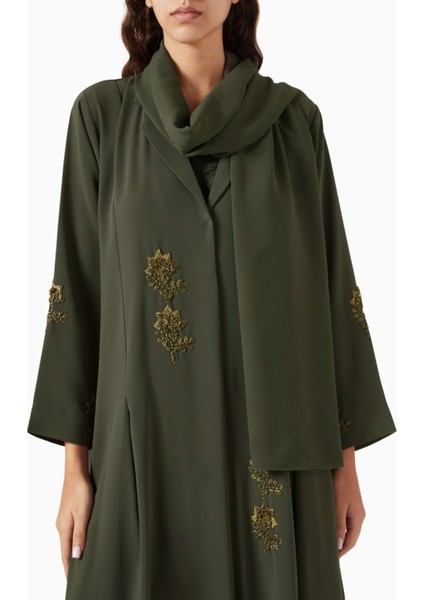 Şık Nakışlı Abaya Uzun Kollu ve Sheila ile Birlikte Rahat ve Fonksiyonel Tasarım fırsatları