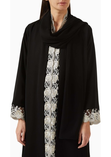 Şık Dantel Detaylı Abaya Nida Kumaşı ile Modern Şıklığın Adresi fırsatları