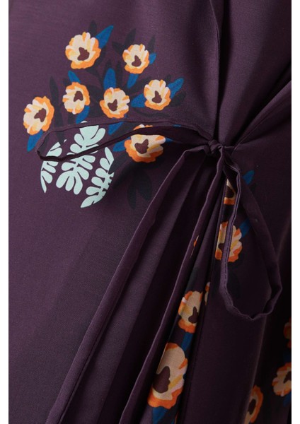 Floral Desenli Pamuk Abaye ile Profesyonel Tarzınızı Yenileyin Uzun Kol ve Notch Yaka Detayıyla fırsatları