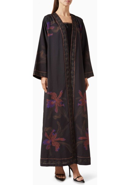 Lüks Tasarım ve Modern Dokunuşla Rahat Baskılı Abaya Modelleri