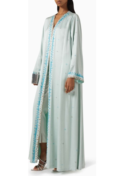 Modern Tasarıma Sahip Şık Abaya ile Konfor ve Zarafeti Yakalayın fiyatları