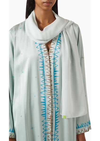 Modern Tasarıma Sahip Şık Abaya ile Konfor ve Zarafeti Yakalayın fırsatları