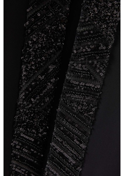 Şık Payetli Dantel Abaya ile Rahat ve Modern Şıklık Yakalayın indirimleri