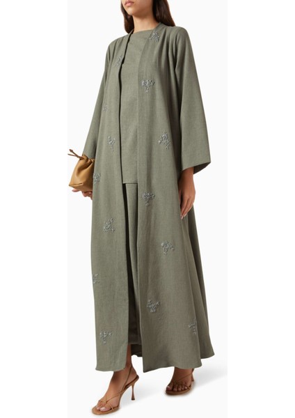 Dört Parça Işlemeli Abaya Seti Rahat Şıklık ve Günlük Kullanım Için Ideal fiyatları