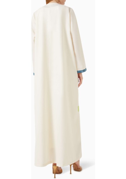 Lüks Tasarım ve Modern Yorum ile Şıklığı Yansıtan Abaya Modeli modelleri