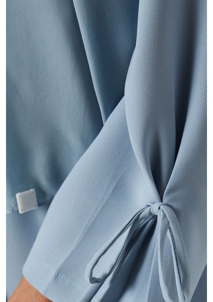 Konforlu ve Şık Tie-Up Peak Lapel Abaya ile Zarafetinizi Yükseltin indirimleri