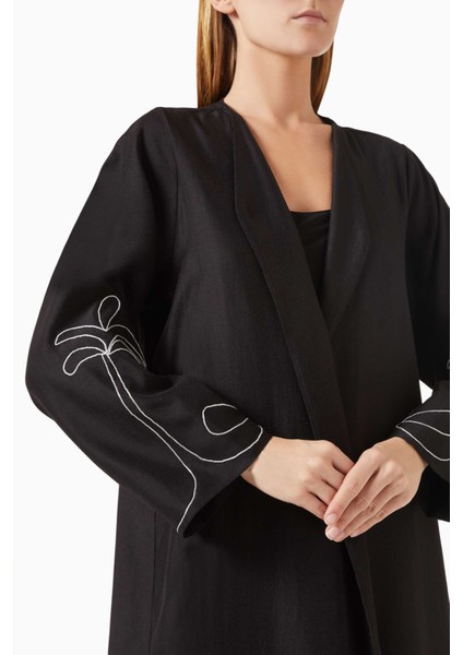 Konforlu Ipek Detaylı Abaya ile Günlük Şıklığı Yakalayın fırsatları