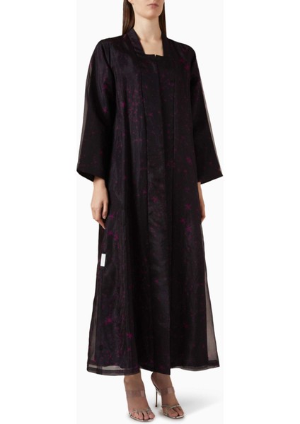 Lüks Tasarım ile Modern Dokunuş Star Desenli Abaya ve Sheila Seti