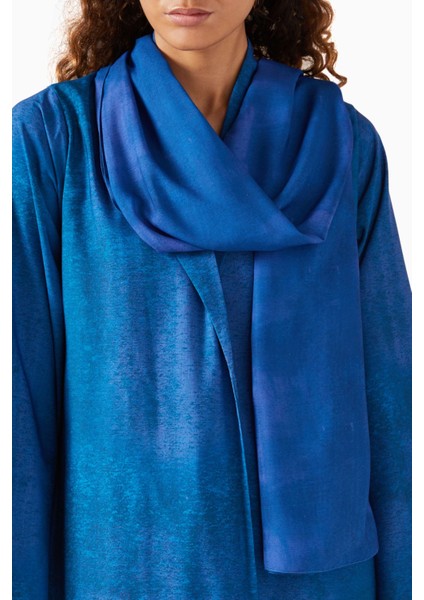 Konforlu Kesim Baskılı Abaya ile Şıklığı Yakalayın ve Tarzınızı Yükseltin fırsatları