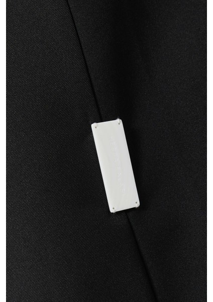 Konforlu Yüksek Yaka Abaya ile Modern Şıklığı Yakalayın