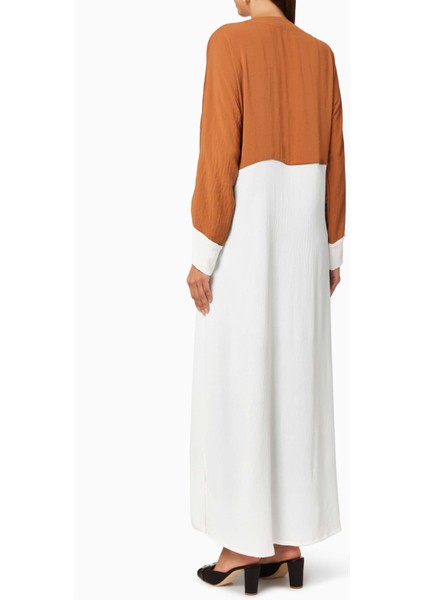 Modern Şıklıkta Boncuk Detaylı Renk Bloklu Abaya ile Zarafeti Yakalayın modelleri