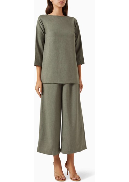 Dört Parça Işlemeli Abaya Seti Rahat Şıklık ve Günlük Kullanım Için Ideal fırsatları