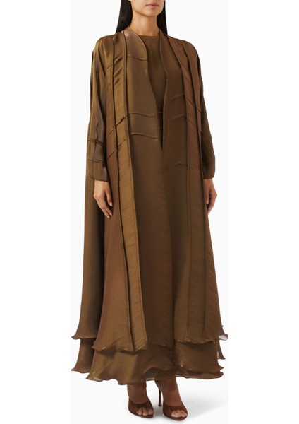 Şık Iki Parçalı Abaya Seti Ince Organza ile Modern ve Geleneksel Tarzın Birleşimi