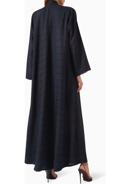 Zainah Düzensiz Kesim Abaya Konforlu ve Şık Tasarımıyla Göz Kamaştırıyor modelleri