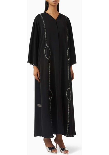 Şık Dikişli Abaya ile Gün Boyu Rahatlık ve Zarafet Sağlayın