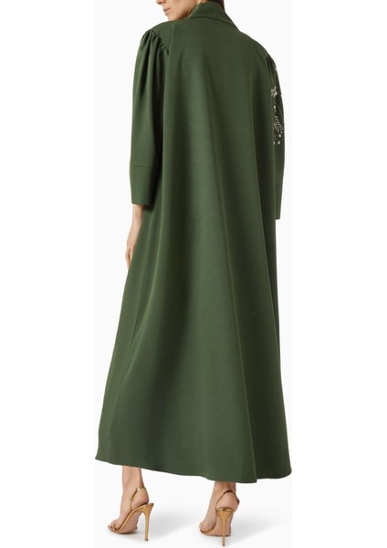Şık Işlemeli Krepat Abaya ve Uyumu Tamamlayan Şeyma Kapatıcı Tasarım modelleri