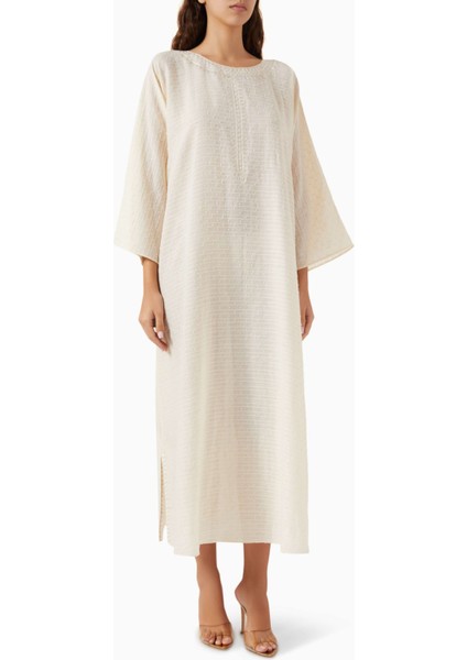 Şık Nakışlı Üç Parça Abaya ve Elbise Seti ile Zarif ve Rahat Şıklık indirimleri