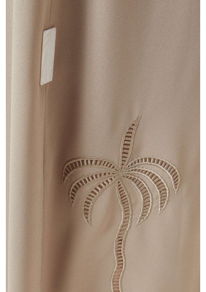 Lüks Konfor ile Tasarlanmış Palm Işlemeli Georgette Abaya Modası