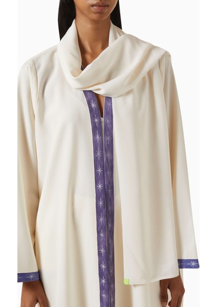 Lüks Tasarımlarla Modern Tarzı Buluşturan Star Painted Abaya ile Şıklığınızı Yükseltin fırsatları