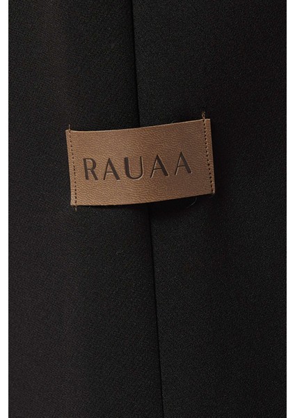 Şık Boncuk Detaylı Abaya ile Rahat ve Zarif Tarz Yakalayın