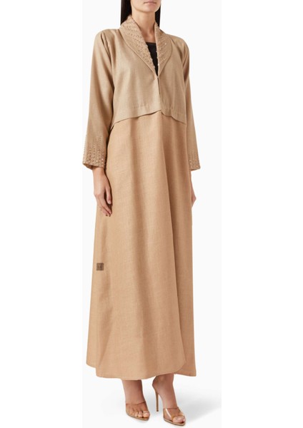 Şıklığı Yansıtan Incili Abaya Günlük Kullanım Için Ideal, Rahat ve Nefes Alabilen Tasarım