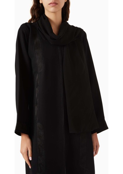Şık Panel Kesim Nakışlı Abaya ve Sheila ile Rahat ve Şık Stil Seçenekleri fırsatları