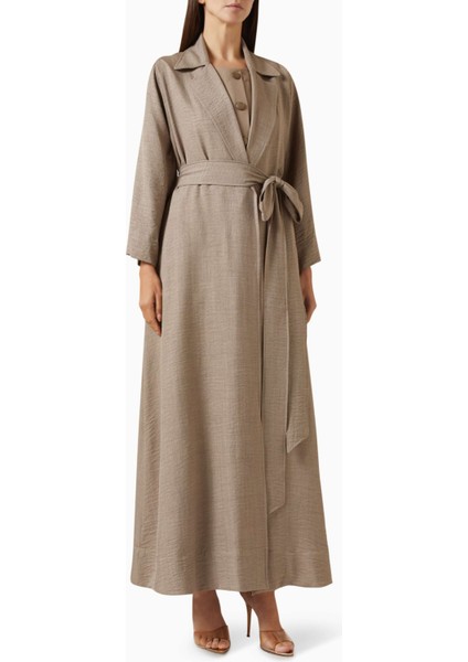 Modern Şıklık Sunan 4 Parça Kemerli Abaya Seti ile Rahat ve Zarif Görünüm