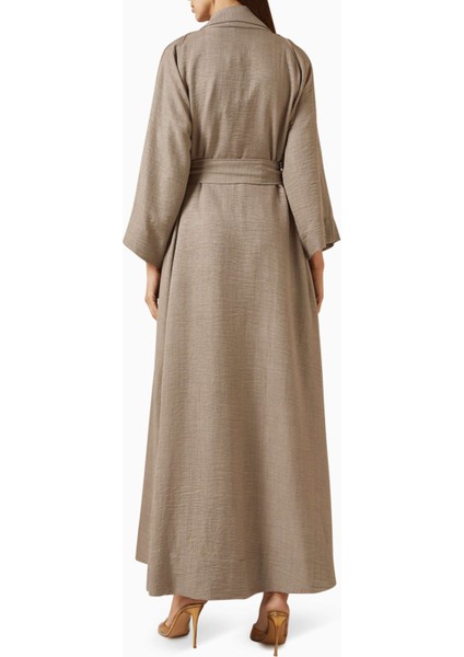 Modern Şıklık Sunan 4 Parça Kemerli Abaya Seti ile Rahat ve Zarif Görünüm fırsatları