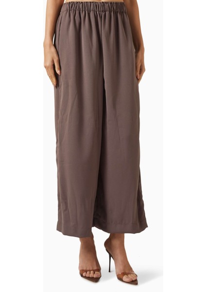 Şık 4 Parça Kemerli Abiye Takımı ile Günlük Gardırobunuzu Tamamlayın