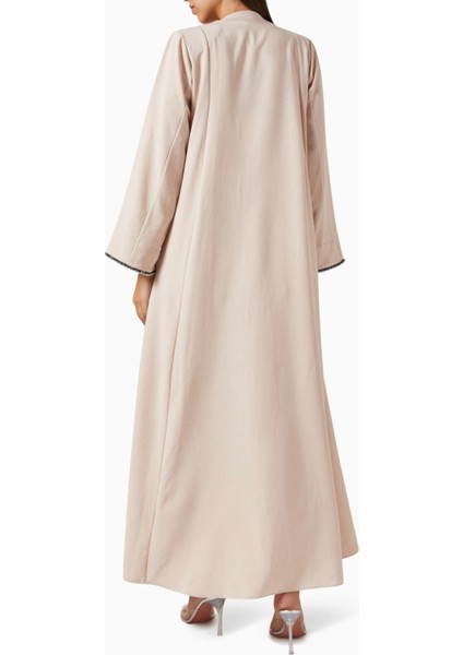 Modern Tasarımlı 4 Parça Nakışlı Abaya Seti Konfor ve Şıklığı Bir Arada Sunuyor modelleri