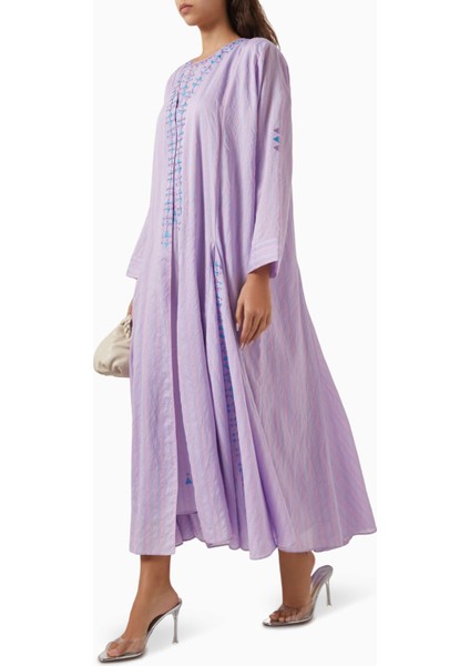 El Yapımı Nakışlı Abaya Seti Zarif Tasarım ve Kültürel Şıklık ile Modaya Yeni Bir Soluk Getiriyor fiyatları