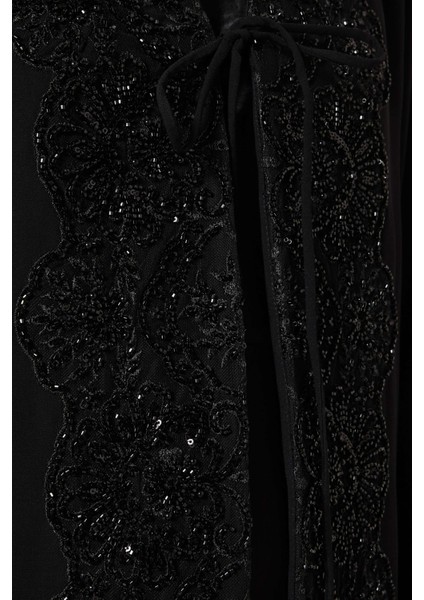 Kendinizi Şık Hissedin Tasarımlı Dikişli Abaya ile Rahat ve Modern Stil Yakalayın indirimleri