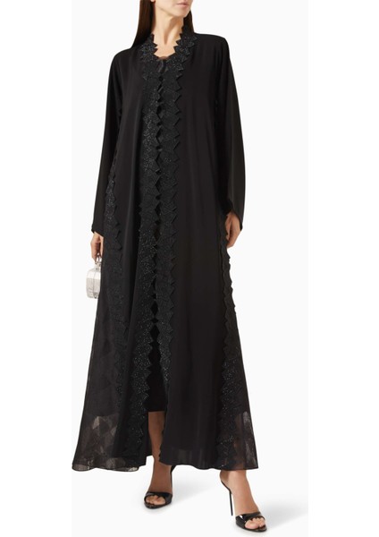 Şık Dantel Nakışlı Abaya ile Gelen Zarafet ve Rahatlık Sunan Şık Kombinler fiyatları