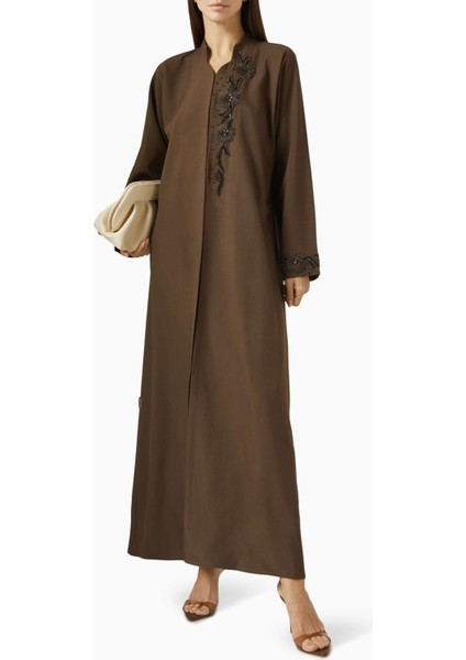 Işlemeli Abaya ile Şıklığınızı Comple Etin Şık Detaylar ve Zarif Tasarım fiyatları