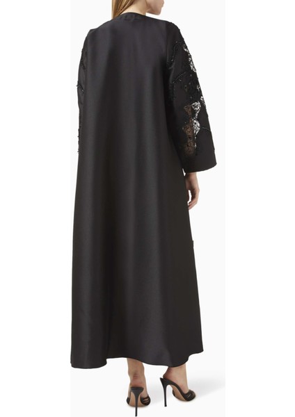 Şık Dantel Işlemeli Abaya Rahat Kullanım Için Ideal Tasarım ve Fonksiyonellik modelleri