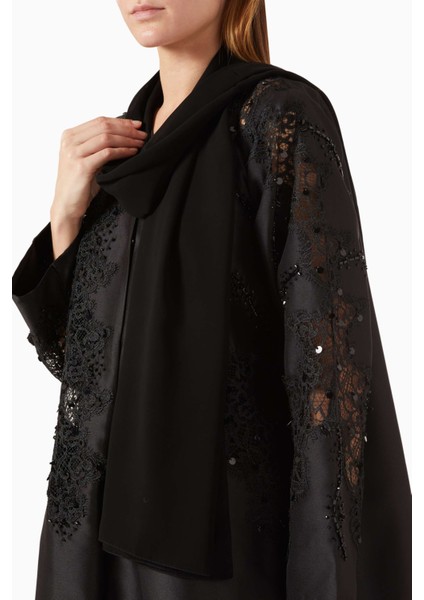 Şık Dantel Işlemeli Abaya Rahat Kullanım Için Ideal Tasarım ve Fonksiyonellik fırsatları