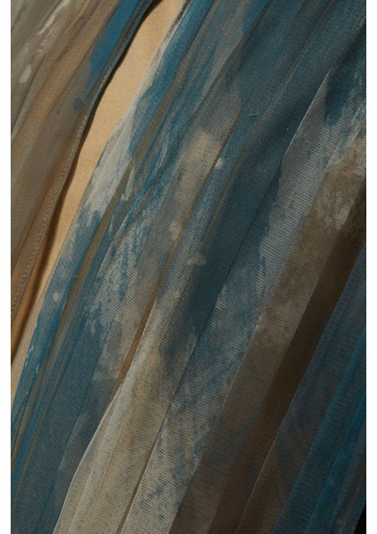 Zarif Abaya ve Elbise Seti ile Şıklığı Keşfedin Üç Parça Tasarım ve Konfor Bir Arada