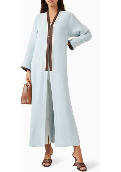 Modern ve Geleneksel Tarzda Uzun Kollu Abaya Şıklığıyla Dikkat Çekiyor fiyatları