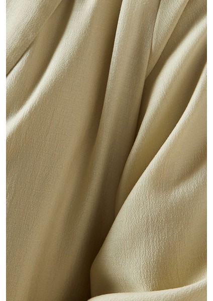 Konforlu Pamuklu Kesim Abaya Modelleri ile Şıklığı Yakalayın indirimleri