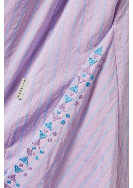 El Yapımı Nakışlı Abaya Seti Zarif Tasarım ve Kültürel Şıklık ile Modaya Yeni Bir Soluk Getiriyor