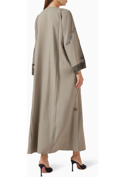 Şık Dikişli Abaya ile Günlük ve Gece Şıklığını Yakalayın modelleri