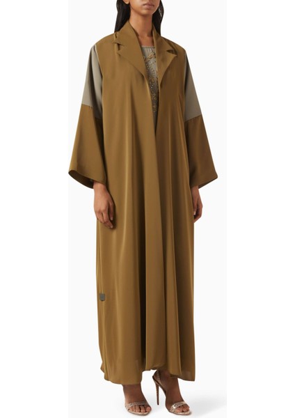 Işlemeli Abaya Seti ile Şıklığı Yakalayın Rahat ve Modern Tarz Için Ideal Seçim