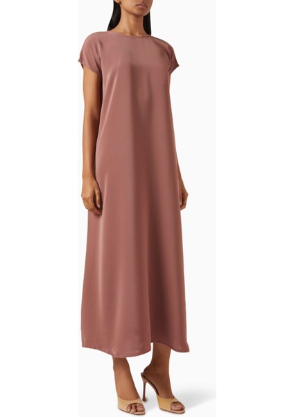 Işlemeli Abaya Tasarımı ile Şık ve Rahat Günlük Kullanım Için Ideal Seçim fırsatları