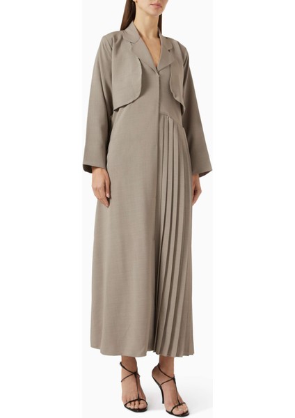 Modern ve Şık Fiyonk Yaka Abaya Zarif Duruş ve Rahat Hareket Için Ideal