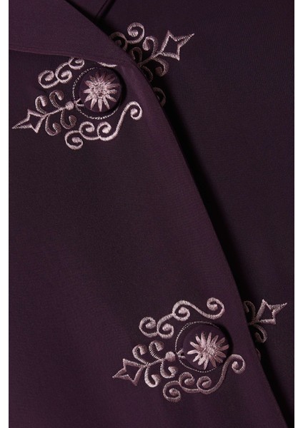 Modern Işlemeli Abaya ile Şık ve Günlük Giyimde Zarafet Sağlayın