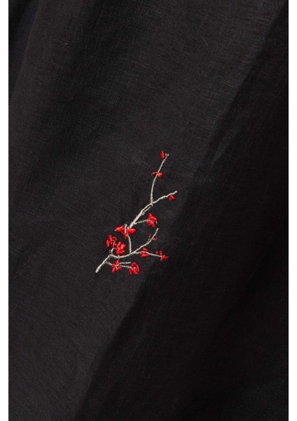 Zarif ve Modern Uzun Kollu Abaya Ince Kumaş ile Baştan Aşağı Şıklık Sunuyor indirimleri