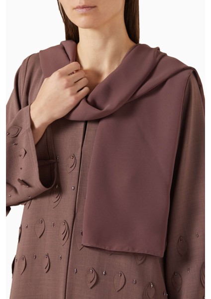 Işlemeli Abaya ile Şıklığı Yakalayın Ince Keten Karışımı ve Modern Tasarım Püf Noktaları fırsatları