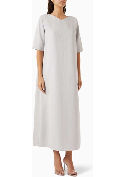 Fonksiyonel ve Şık Drape Yapısı ile Boncuk Süslemeli Abaya Modası indirimleri